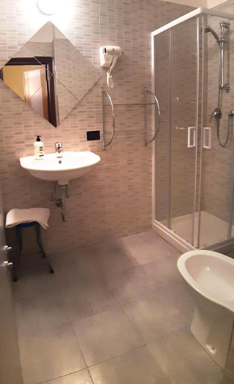 Hotel Provenza Вентимиля Екстериор снимка